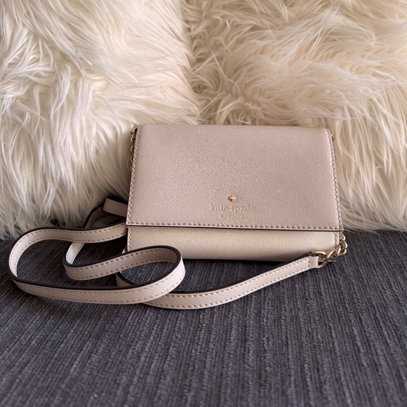 Kate Spade Crossbody - Picture 1 of 3